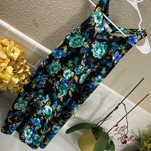Charlene Henry Dress Black Floral . NEW w/ out Tags